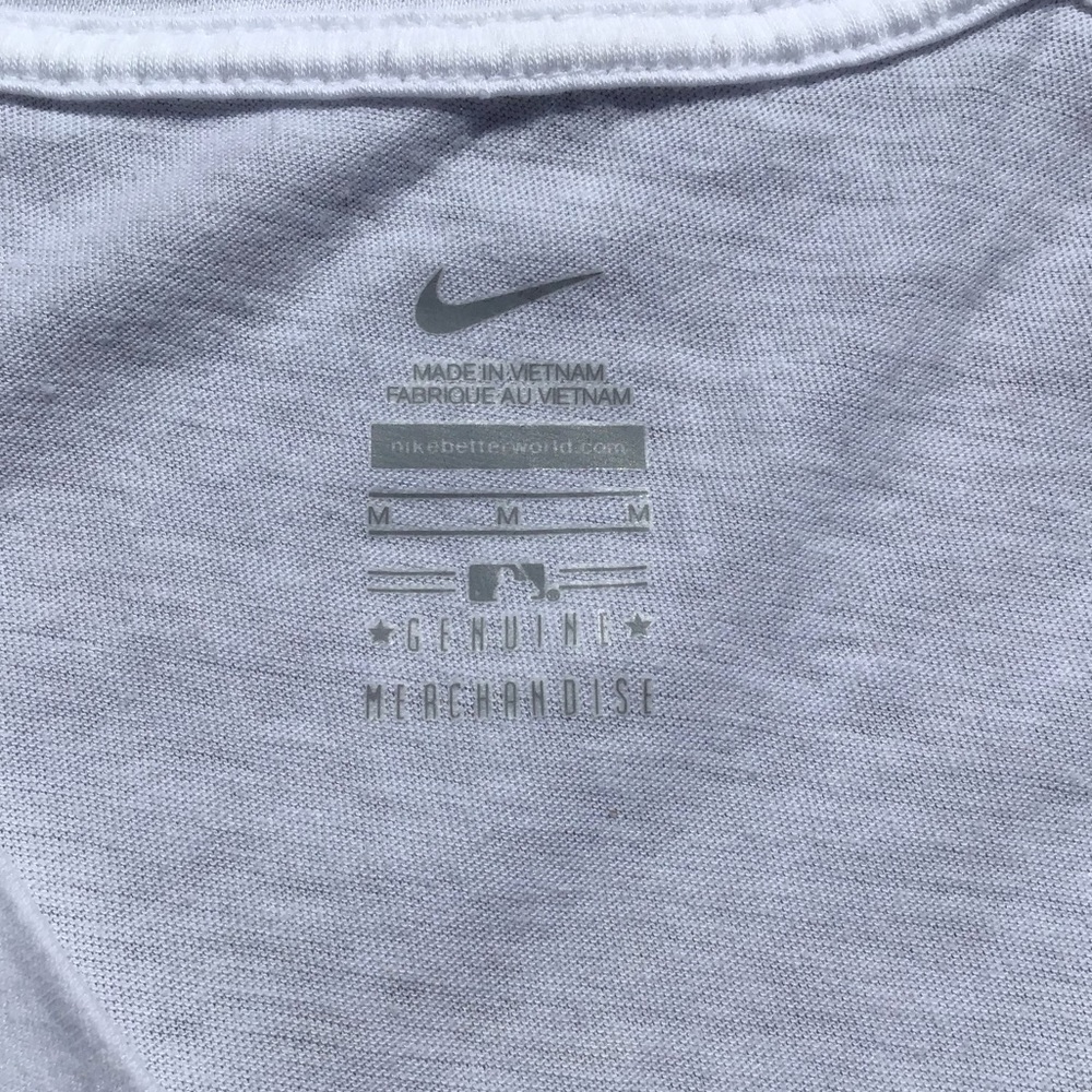 Nike Genuine Merchandise Auburn Tigers V-neck T - Picture 2 of 2